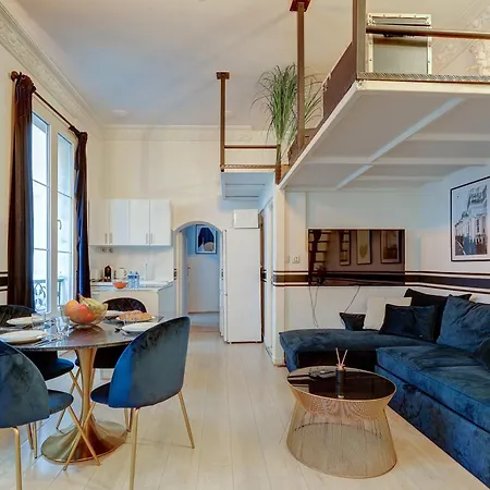 Luminous Flat In Champs-elysees Apartment